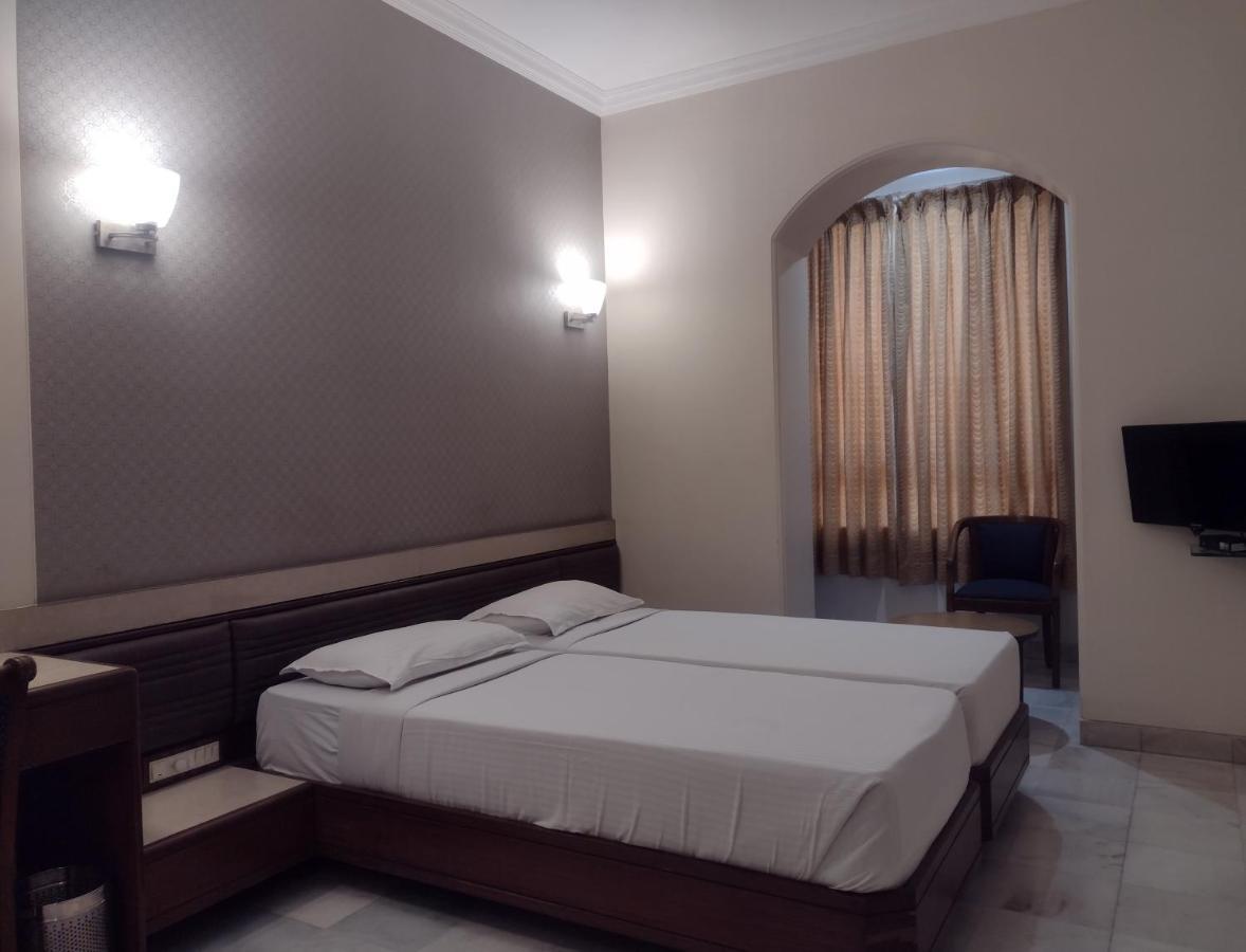 Hotel Ashray International, Sion - Near Bkc Bombay Esterno foto