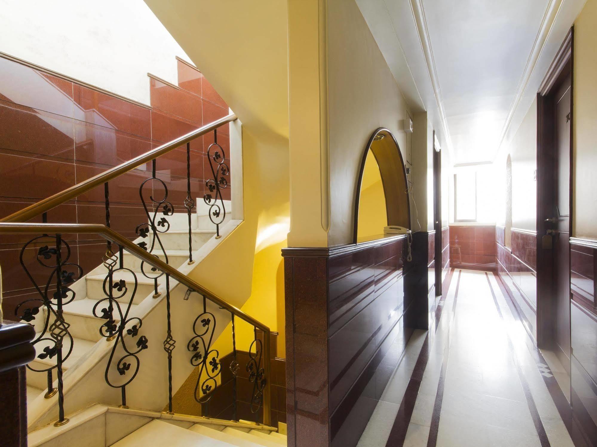 Hotel Ashray International, Sion - Near Bkc Bombay Esterno foto